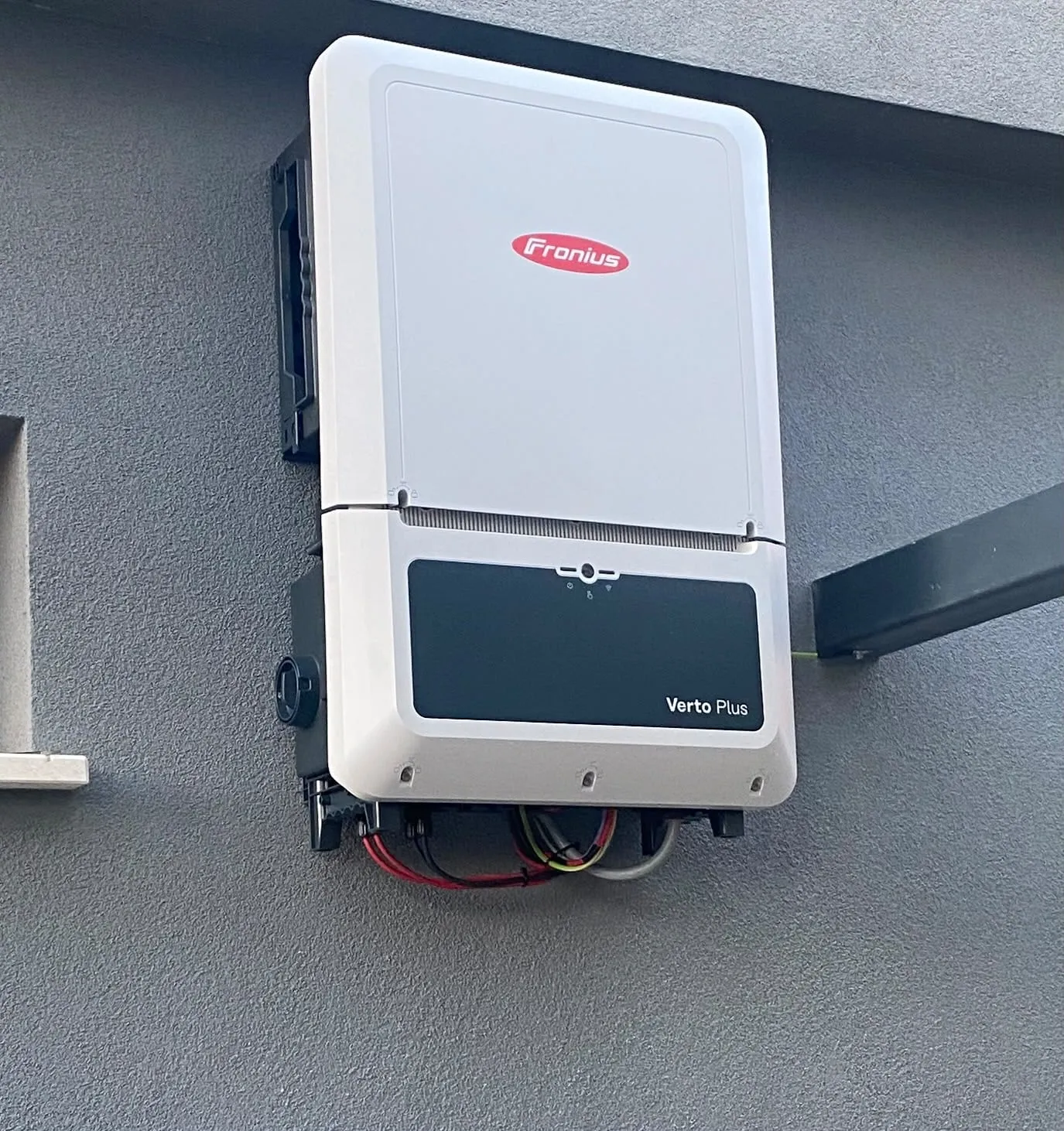 Solarna elektrana — Fronius Verto Plus na fasadi